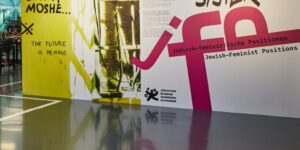 Ausstellung Schalom Sisters* des Jüdischen Museums Augsburg Schwaben